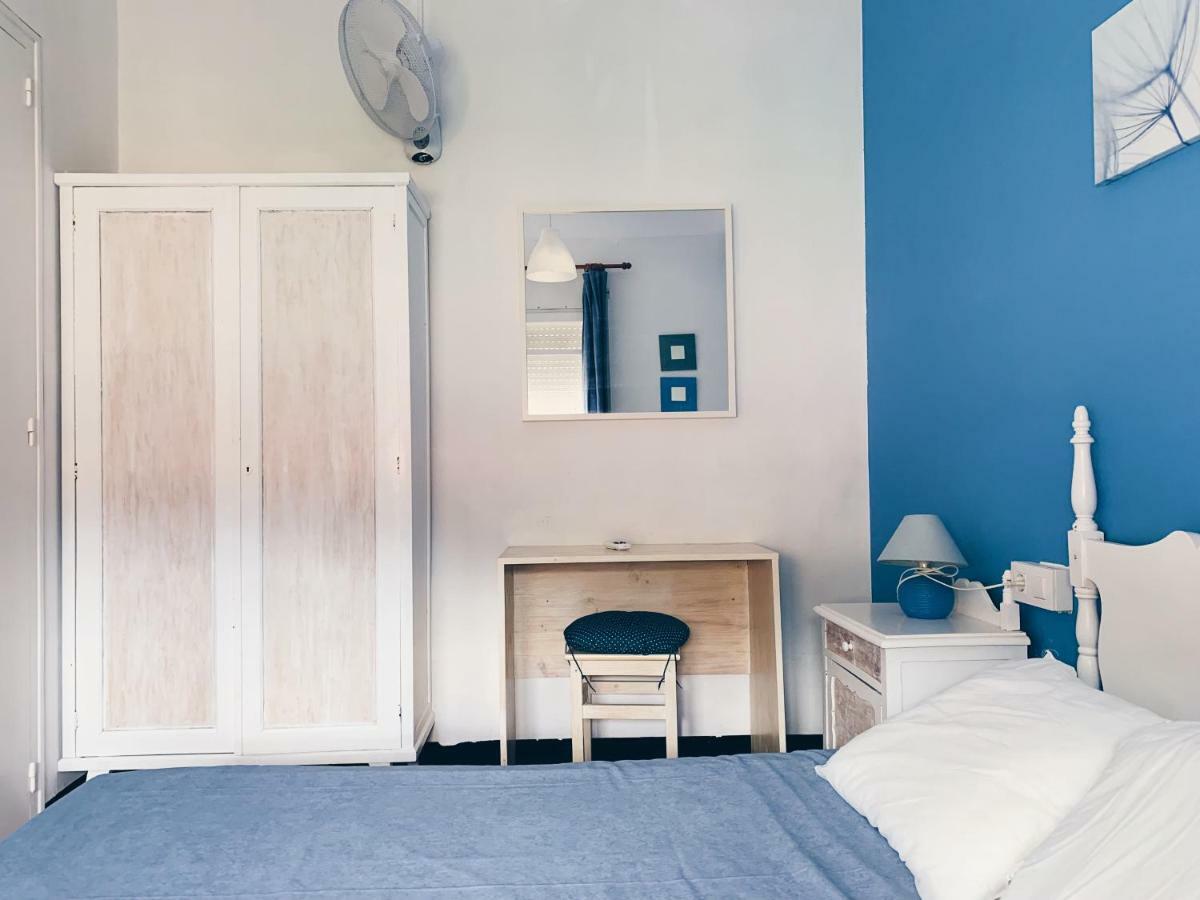 Hostal Портбоу Экстерьер фото